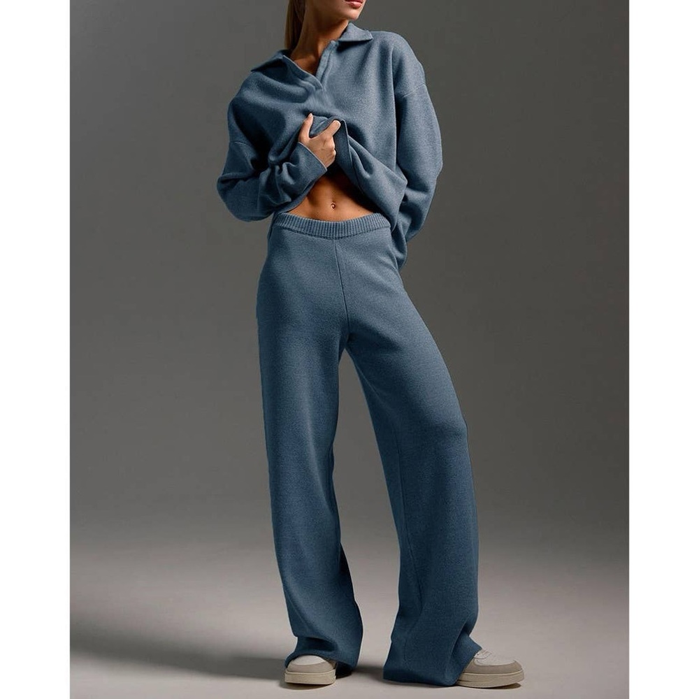 NWT 2 Piece Cozy Blue Sweater Set Size Medium